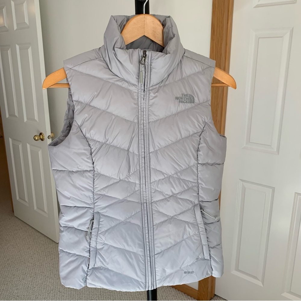 The North Face 550 Down Fill Insulated Puffer Vest Women’s XS